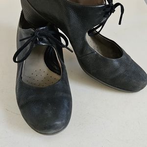 Ecco 39 Mary Jane Nubuck Black